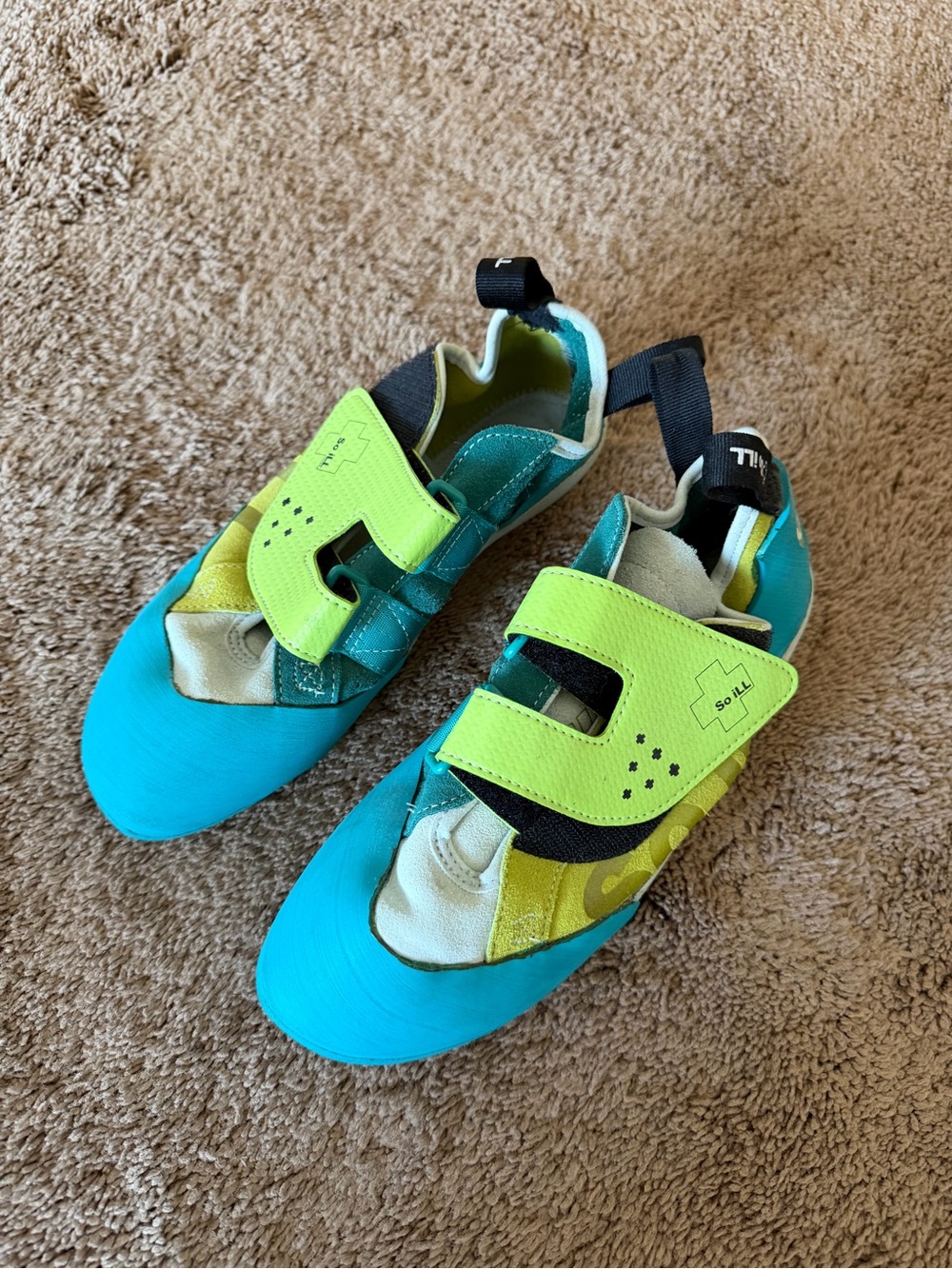 So Ill The Runner Climbing Shoes